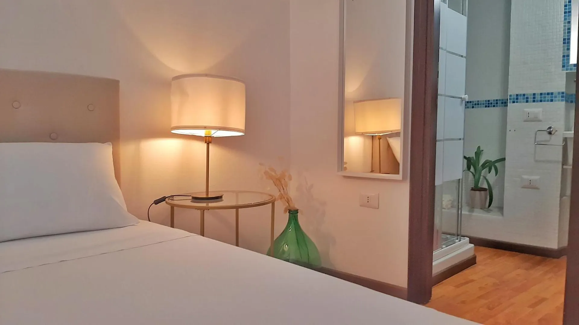 Elicriso Suites Yenne Cagliari Italia
